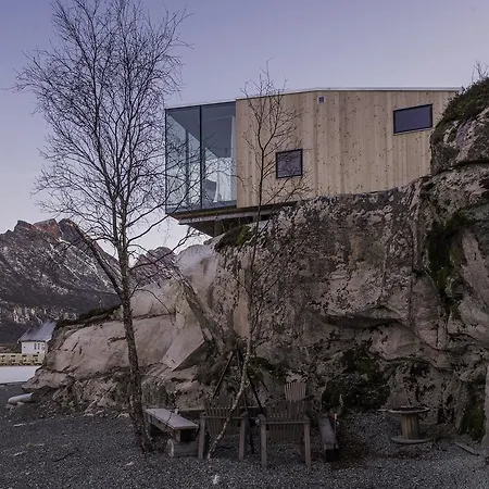Manshausen Island